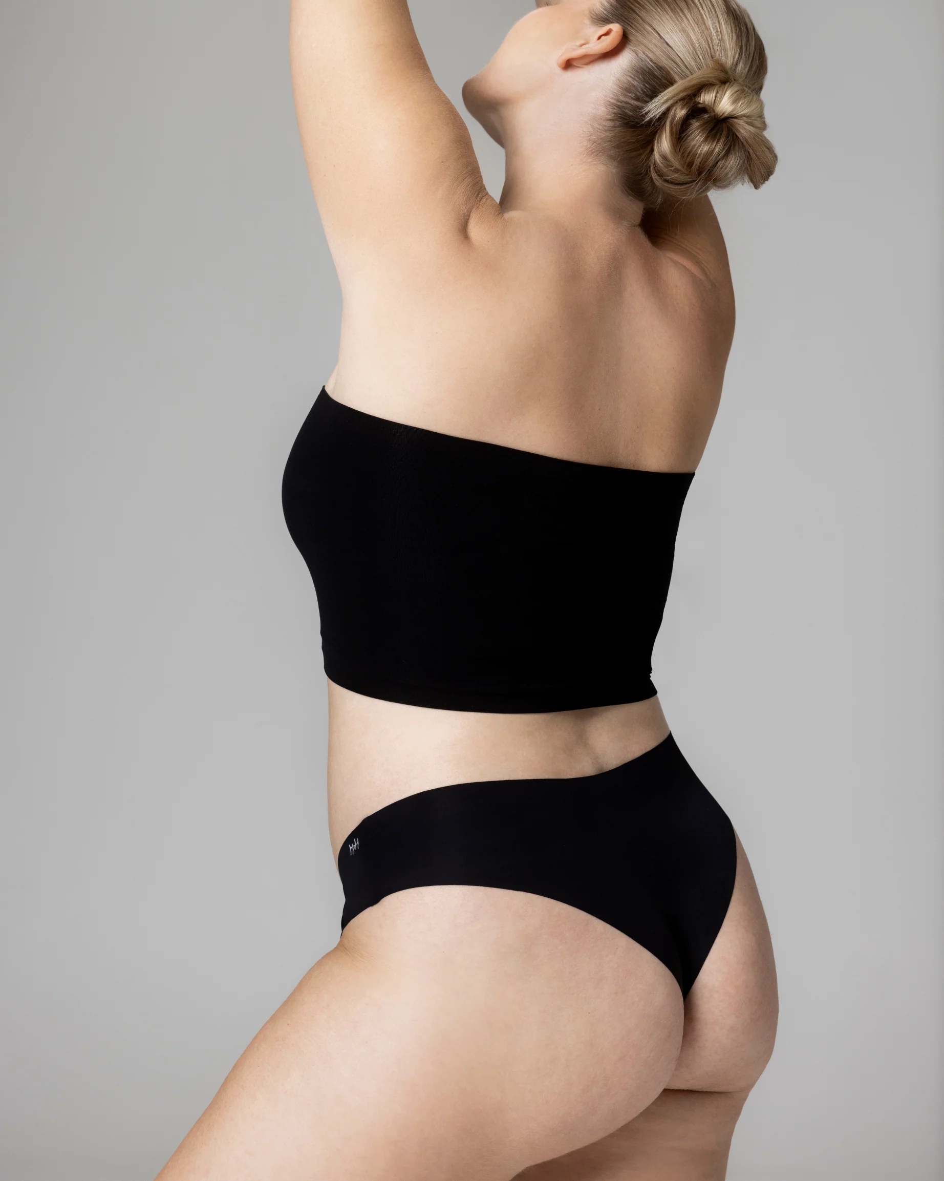 BARE - CHEEKY - Image 38