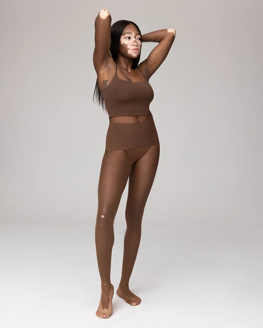 PLAY - FREE HUGGING SEAMLESS TIGHTS - SHEER - Image 26